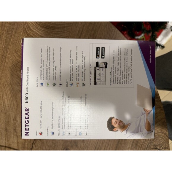 NETGEAR Wi-Fi Router Wireless N600 Dual Band Router WNDR3400 - Picture 3 of 4